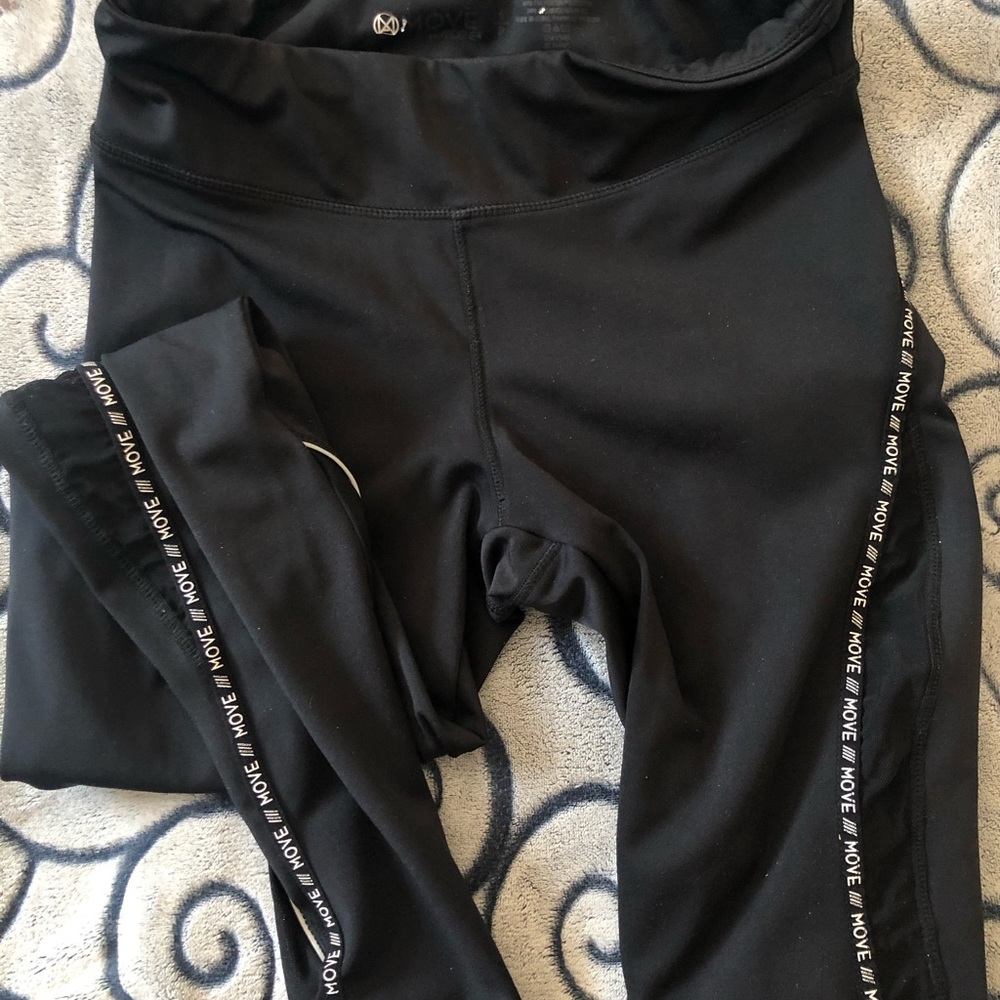 athletic leggings